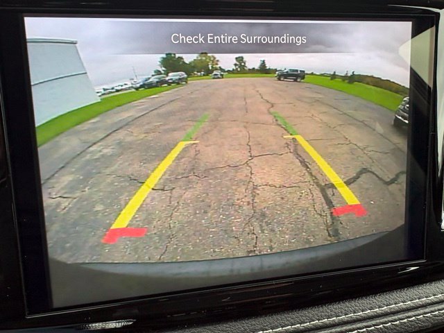 New 2027 Chrysler Pacifica Select FWD image 5