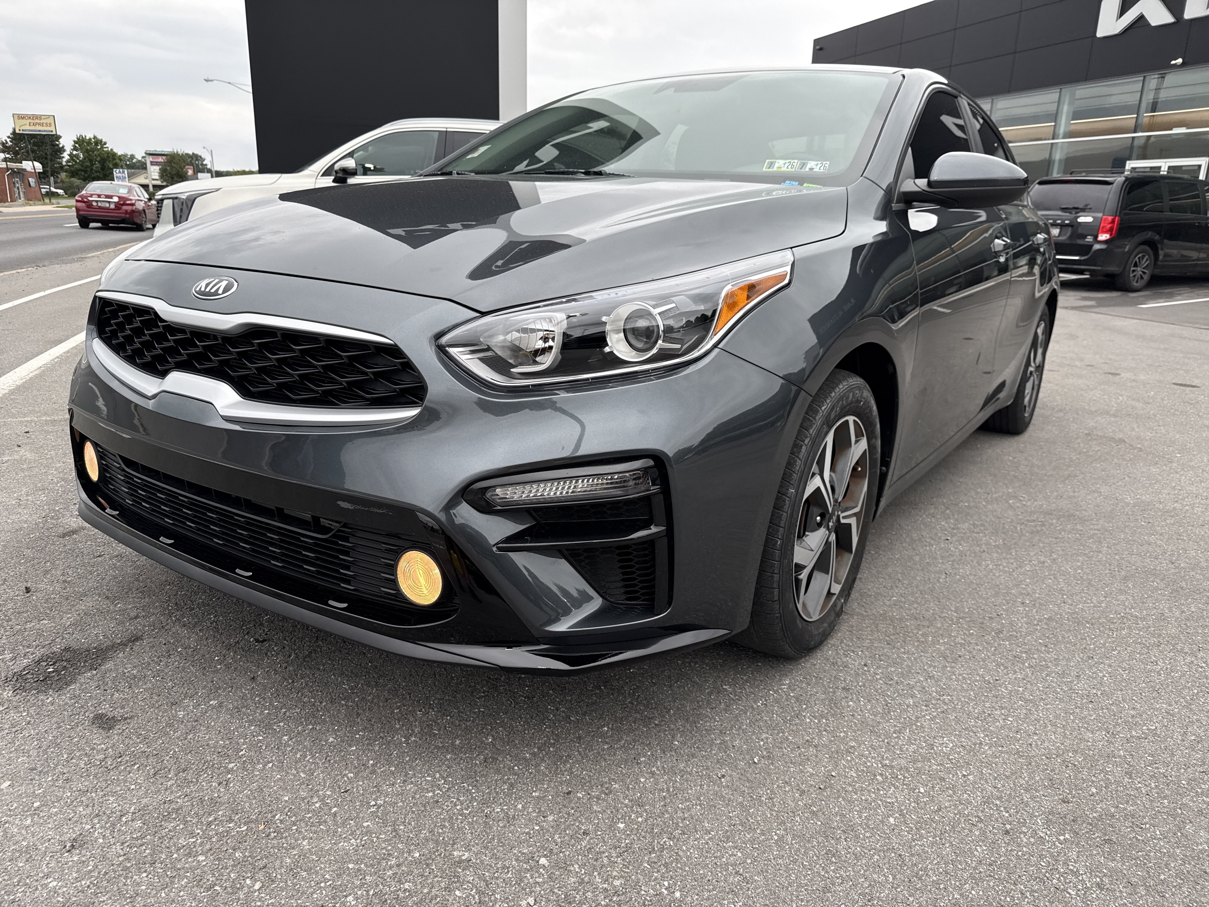 Used 2020 Kia Forte LXS FWD image 8