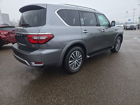 Used 2024 Nissan Armada SL w/ Captain's Chairs Package image 7