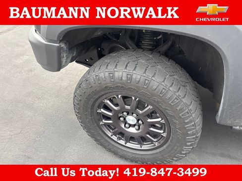 Used 2021 Chevrolet Colorado ZR2 w/ Colorado ZR2 Bison Edition AWD/4WD image 14