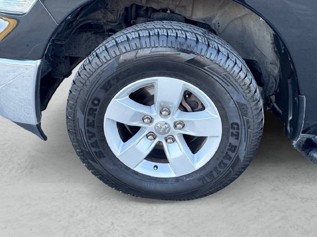 Used 2018 RAM 1500 Classic SLT AWD/4WD image 23