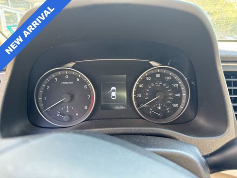 Used 2017 Hyundai Elantra Value Edition FWD image 6
