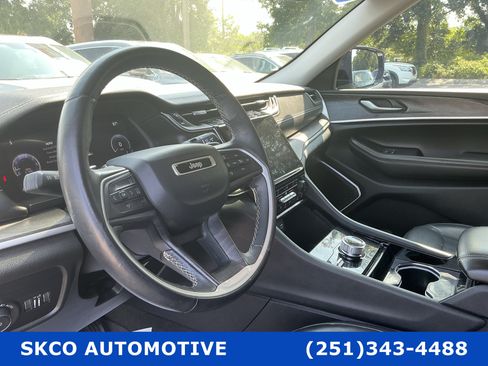 Used 2021 Jeep Grand Cherokee L Limited AWD/4WD image 20