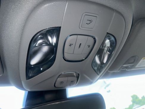 Used 2022 Jeep Compass Limited w/ Elite Group AWD/4WD image 39