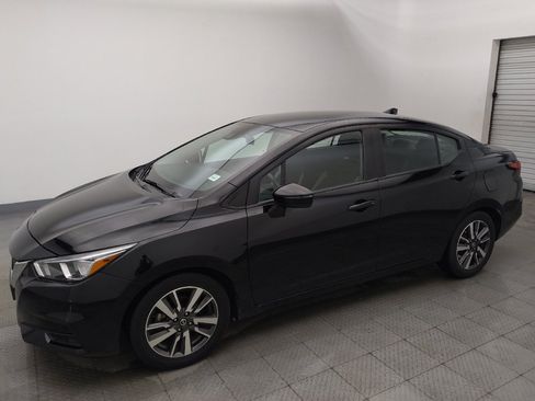 Used 2021 Nissan Versa SV FWD image 2