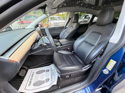 Used 2021 Tesla Model Y Long Range AWD/4WD image 22