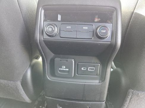 Used 2020 GMC Acadia SLE w/ Driver Convenience Package image 14