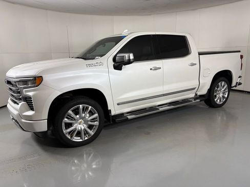 Used 2024 Chevrolet Silverado 1500 High Country w/ High Country Premium Package image 6