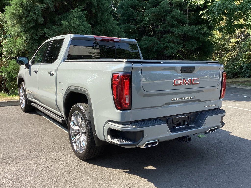 Used 2025 GMC Sierra 1500 Denali w/ Denali Reserve Package AWD/4WD image 13