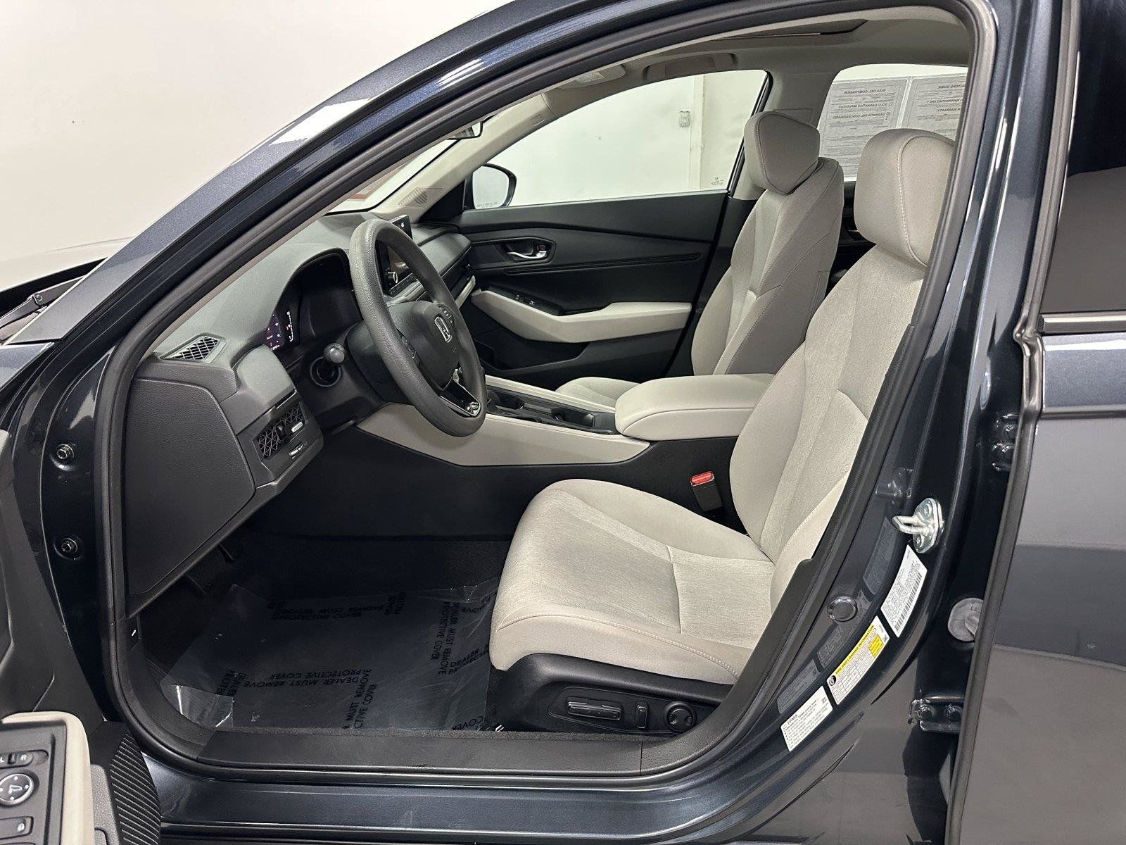 Certified 2023 Honda Accord EX image 22