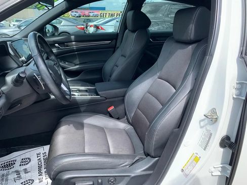 Used 2019 Honda Accord Sport image 17