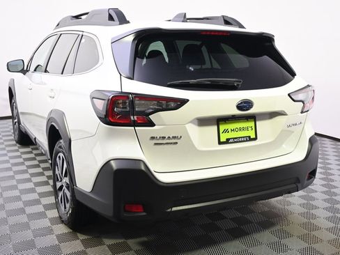 Certified 2025 Subaru Outback Premium AWD/4WD image 4