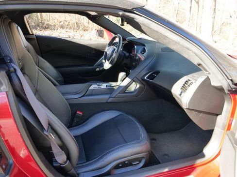 Used 2014 Chevrolet Corvette Convertible 2LT / 6.2L V8 / Pe w/ 2LT Preferred Equipment Group image 29