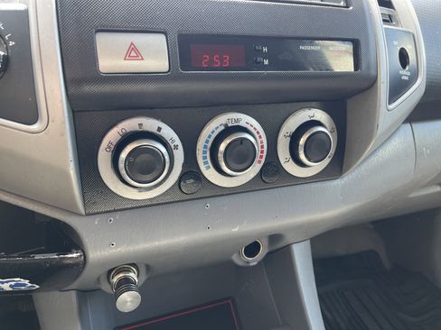 Used 2006 Toyota Tacoma 4x4 Access Cab V6 image 16