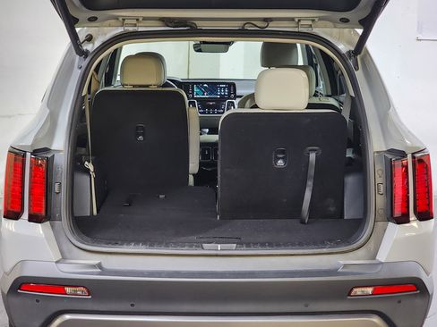 Used 2023 Kia Sorento X-Line EX image 8