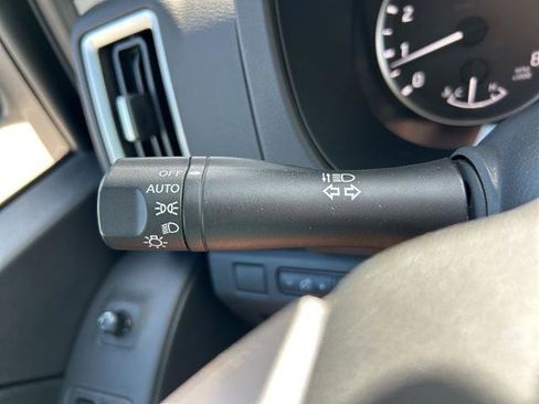 Certified 2025 Nissan Frontier SV AWD/4WD image 30