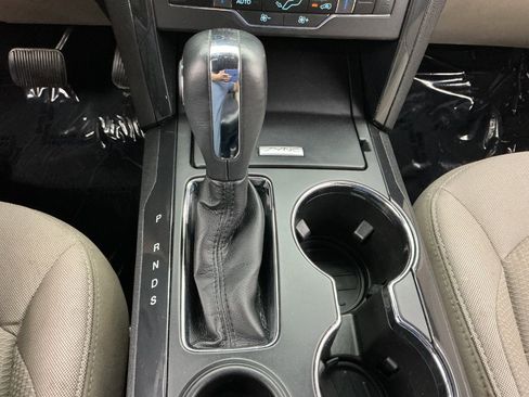 Used 2019 Ford Explorer XLT w/ Equipment Group 201A FWD image 36