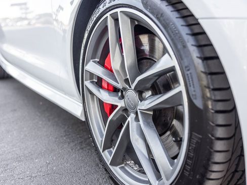 Used 2018 Audi S6 Premium Plus image 31