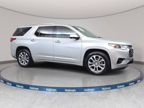 Used 2020 Chevrolet Traverse Premier AWD/4WD image 4