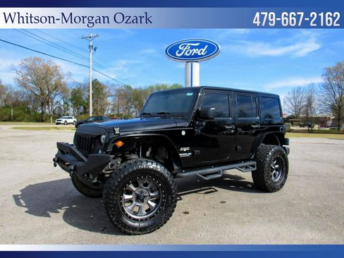 Used 2017 Jeep Wrangler Unlimited Sahara w/ Connectivity Group image 1