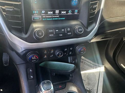 Used 2019 GMC Acadia SLE FWD image 12
