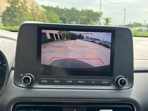 Used 2023 Hyundai Kona SEL AWD/4WD image 28