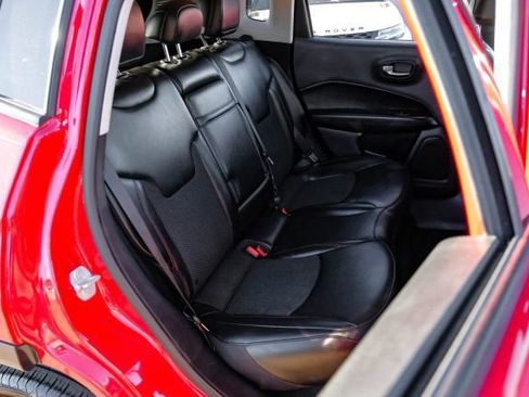 Used 2019 Jeep Compass Trailhawk image 41