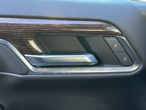 Used 2023 GMC Sierra 1500 Elevation image 22