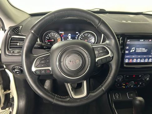 Used 2018 Jeep Compass Limited image 15