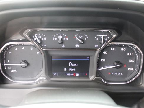Used 2022 GMC Sierra 1500 Elevation w/ LPO, Elevation Black Package AWD/4WD image 18