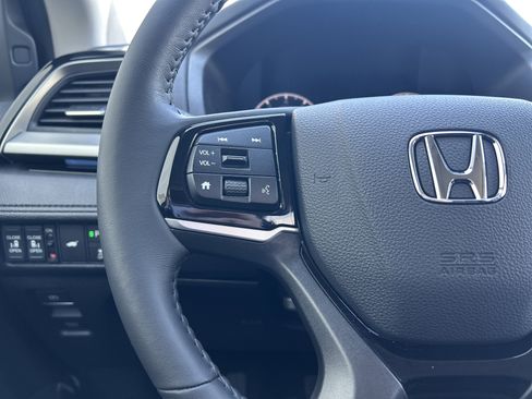 Certified 2026 Honda Odyssey Touring image 18