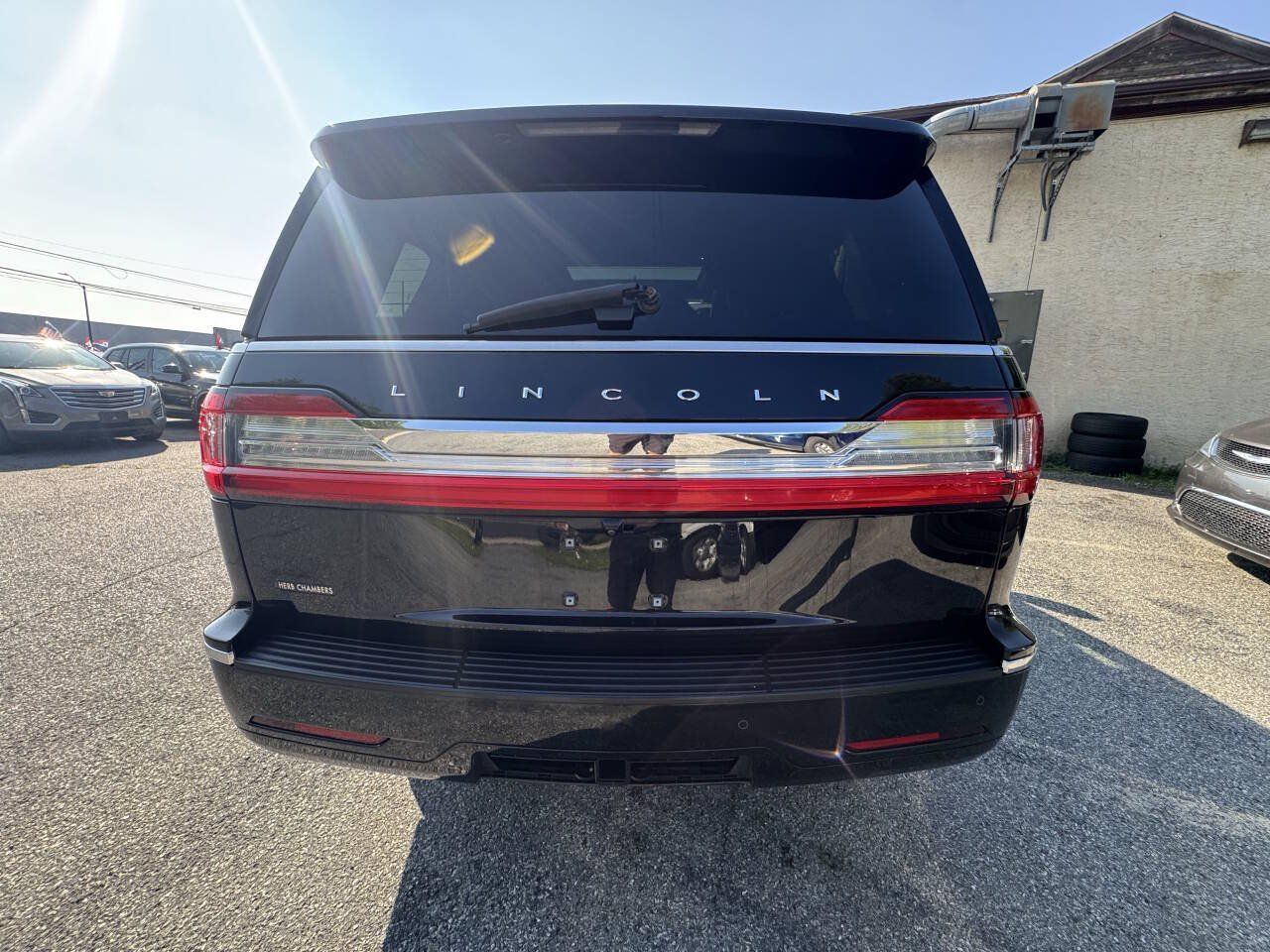 Used 2018 Lincoln Navigator Reserve w/ Technology Package AWD/4WD image 7