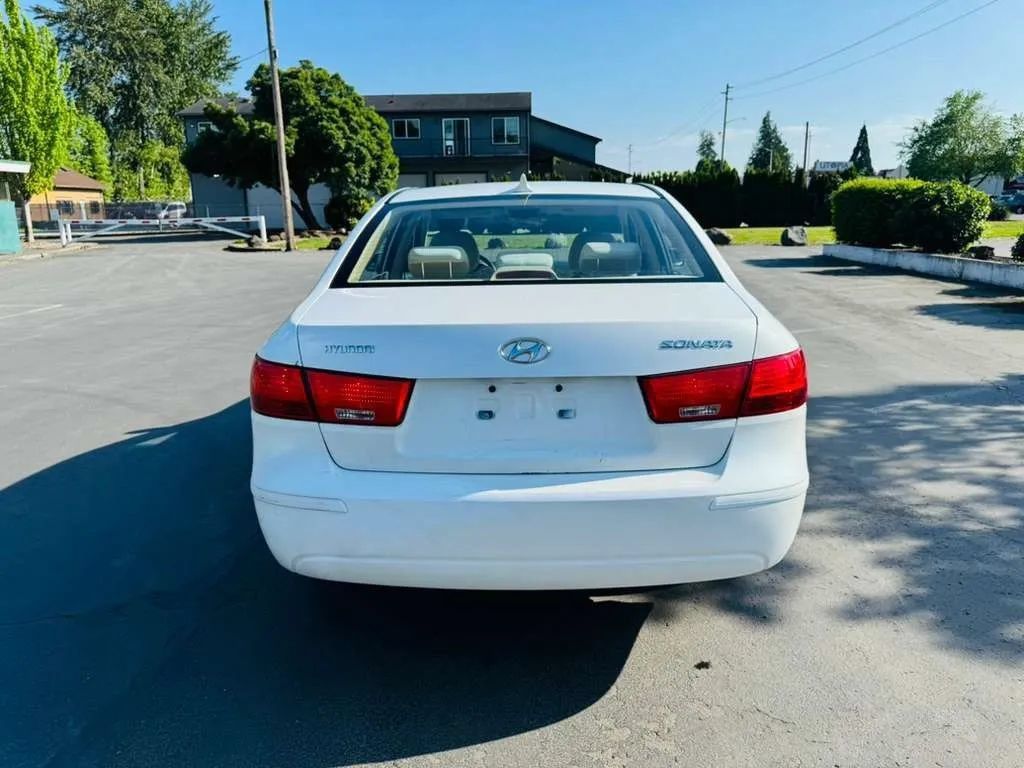 Used 2009 Hyundai Sonata GLS w/ Popular Equipment Pkg 2 FWD image 4