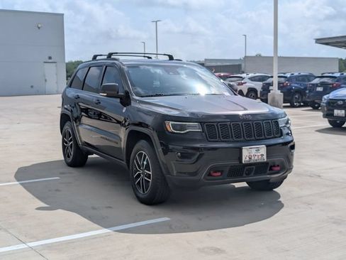 Used 2020 Jeep Grand Cherokee Trailhawk w/ Trailhawk Luxury Group AWD/4WD image 7
