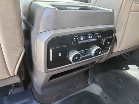 Used 2019 Ford Expedition XLT w/ Equipment Group 202A image 30