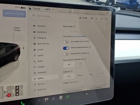 Used 2024 Tesla Model Y Long Range AWD/4WD image 25