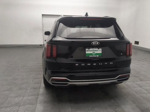 Used 2021 Kia Sorento S w/ Panoramic Sunroof Package FWD image 6