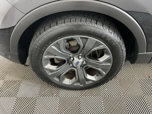 Used 2018 Ford Explorer Sport w/ Equipment Group 401A AWD/4WD image 37
