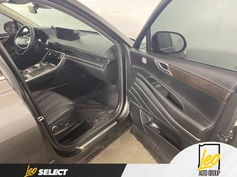 Used 2024 Genesis GV80 2.5T AWD/4WD image 18
