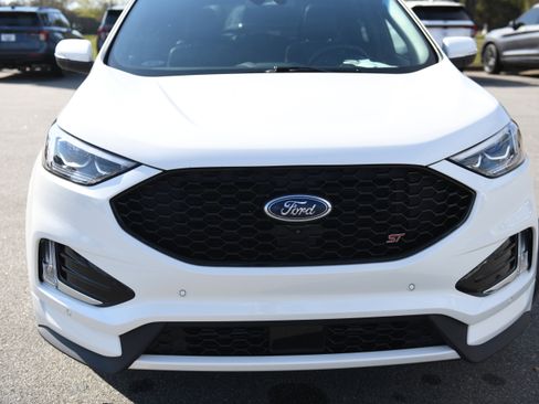 Used 2020 Ford Edge ST w/ Equipment Group 401A image 8