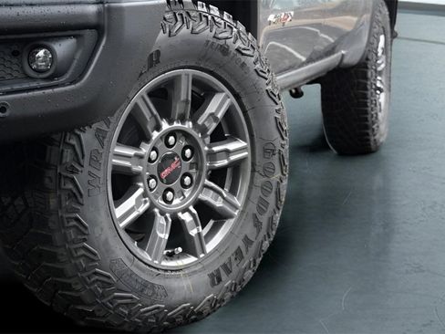 New 2026 GMC Sierra 1500 AT4X image 3