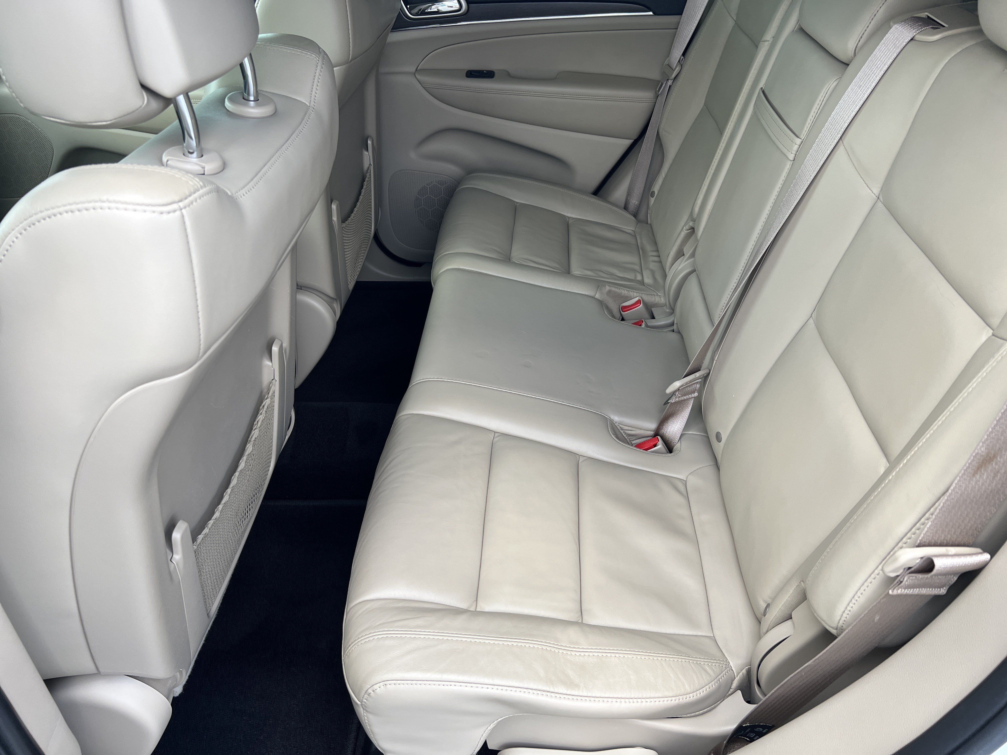 Used 2017 Jeep Grand Cherokee Limited RWD image 20