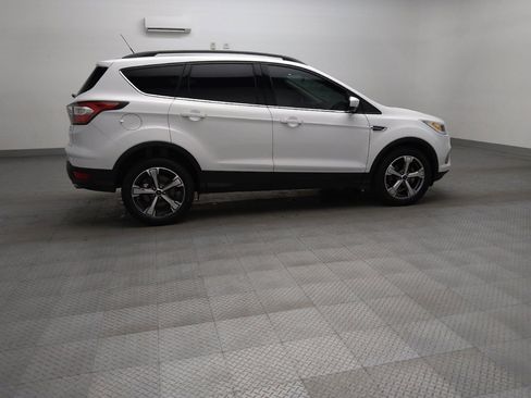 Used 2017 Ford Escape SE w/ Equipment Group 201A FWD image 10