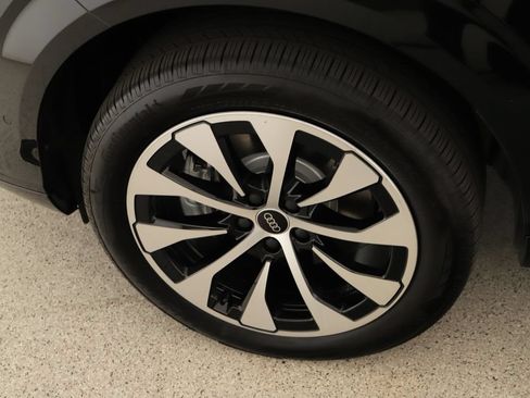 New 2026 Audi Q3 quattro 2.0T AWD/4WD image 33