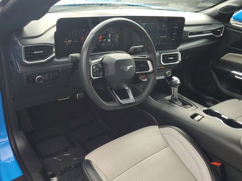 Certified 2025 Ford Mustang Premium image 15