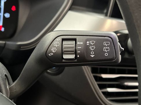 Used 2025 Ford Escape Active image 40