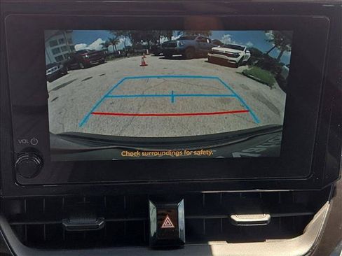Used 2025 Toyota Corolla LE FWD image 12
