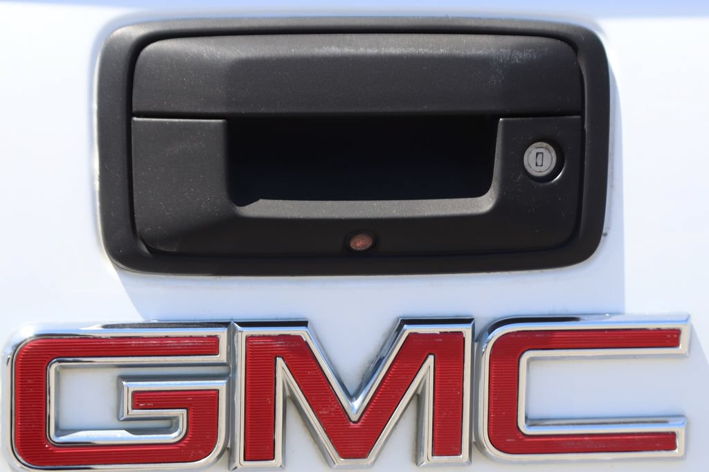 Used 2015 GMC Sierra 2500 Denali w/ Duramax Plus Package AWD/4WD image 48