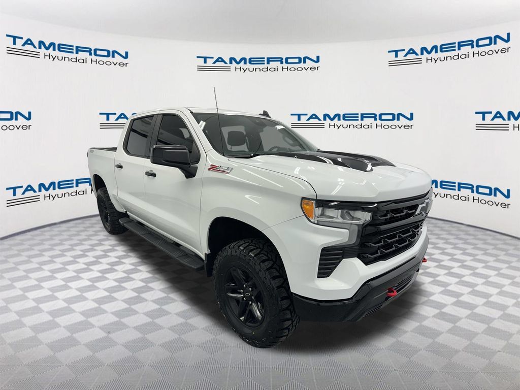 Used 2024 Chevrolet Silverado 1500 LT Trail Boss w/ Protection Package AWD/4WD image 7