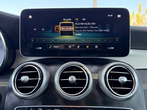 Used 2023 Mercedes-Benz GLC 300 4MATIC Coupe image 28